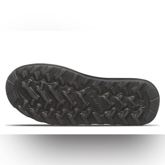 Bearpaw Women's Alyssa Boots size 9 - Picture 4 of 14